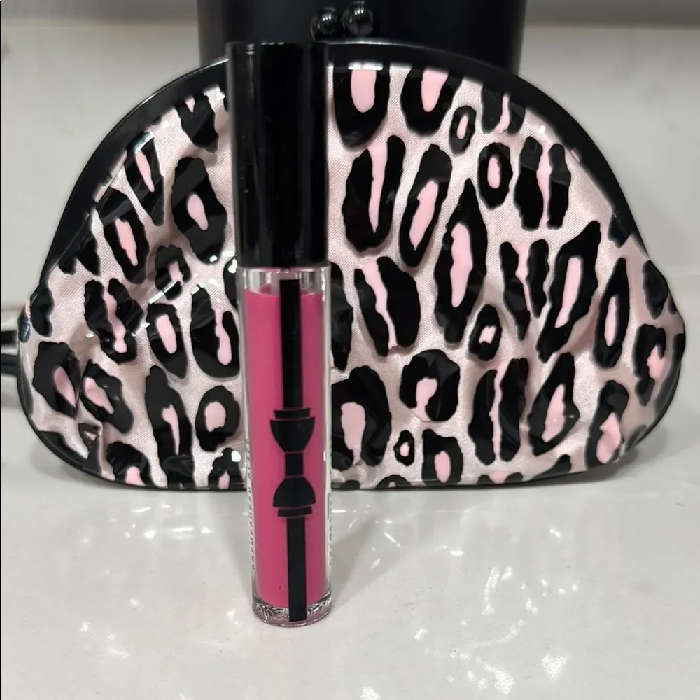 MAC LipGloss Cremesheen Glass Shade “Call me gorgeous” Pink fucshia-Discontinued
